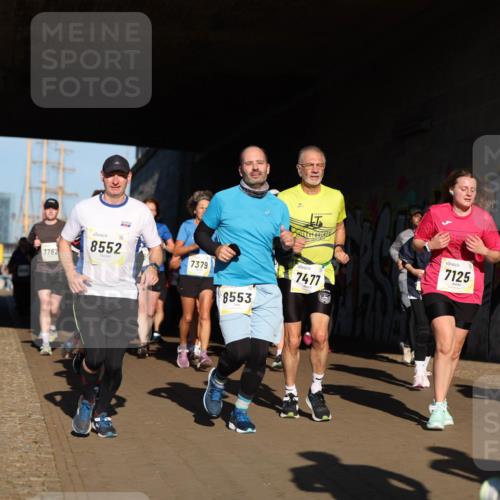 06.10.2024 - 19. swb-Marathon Bremen Michael Strokosch http://msf.ph/oto/7345585 06.10.2024 10:17:43 Laufen 7782, 8552, 7379, 8553, 7477, 7125, 776 meine-sportfotos.de