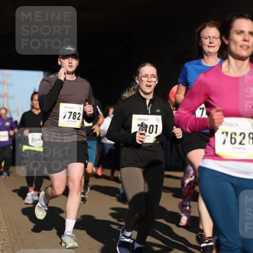 06.10.2024 - 19. swb-Marathon Bremen Michael Strokosch http://msf.ph/oto/7345604 06.10.2024 10:17:47 Laufen 864, 7782, 01, 1, 7628, 600 meine-sportfotos.de