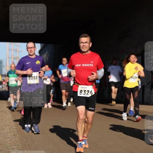 06.10.2024 - 19. swb-Marathon Bremen Michael Strokosch http://msf.ph/oto/7345620 06.10.2024 10:17:51 Laufen 07, 8868, 8324, 1404, 7189 meine-sportfotos.de