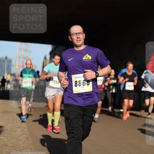 06.10.2024 - 19. swb-Marathon Bremen Michael Strokosch http://msf.ph/oto/7345626 06.10.2024 10:17:52 Laufen 3075, 7055, 8868, 832 meine-sportfotos.de