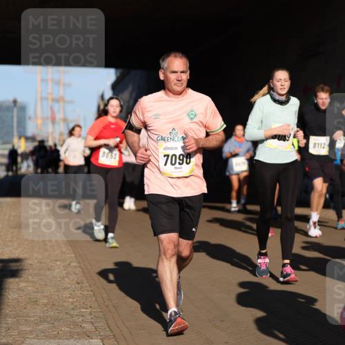 06.10.2024 - 19. swb-Marathon Bremen Michael Strokosch http://msf.ph/oto/7345640 06.10.2024 10:17:56 Laufen 8653, 7090, 8112, 8744 meine-sportfotos.de