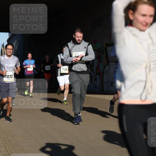 06.10.2024 - 19. swb-Marathon Bremen Michael Strokosch http://msf.ph/oto/7345667 06.10.2024 10:18:02 Laufen 7872, 7844, 7126 meine-sportfotos.de