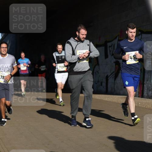 06.10.2024 - 19. swb-Marathon Bremen Michael Strokosch http://msf.ph/oto/7345669 06.10.2024 10:18:02 Laufen 78, 7126, 43 meine-sportfotos.de