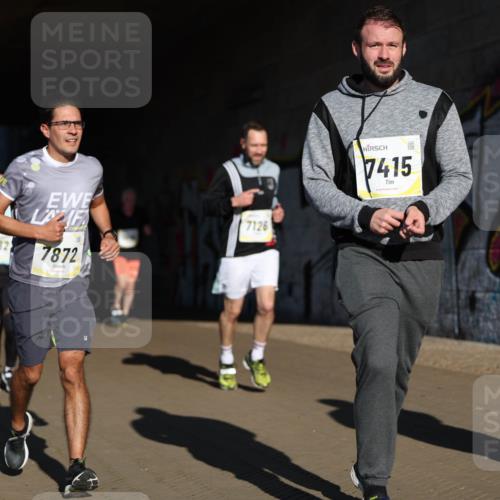 06.10.2024 - 19. swb-Marathon Bremen Michael Strokosch http://msf.ph/oto/7345673 06.10.2024 10:18:03 Laufen 822, 7872, 7126, 7415 meine-sportfotos.de
