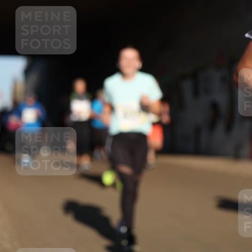 06.10.2024 - 19. swb-Marathon Bremen Michael Strokosch http://msf.ph/oto/7345683 06.10.2024 10:18:05 Laufen  meine-sportfotos.de