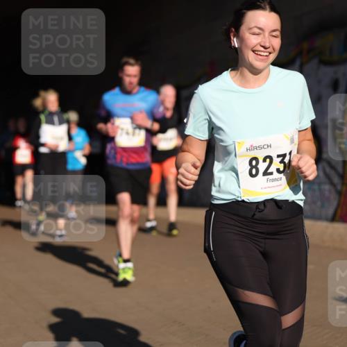 06.10.2024 - 19. swb-Marathon Bremen Michael Strokosch http://msf.ph/oto/7345687 06.10.2024 10:18:06 Laufen 823 meine-sportfotos.de