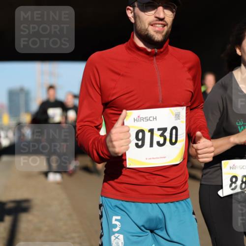 06.10.2024 - 19. swb-Marathon Bremen Michael Strokosch http://msf.ph/oto/7345737 06.10.2024 10:18:17 Laufen 9130, 19, 8822 meine-sportfotos.de