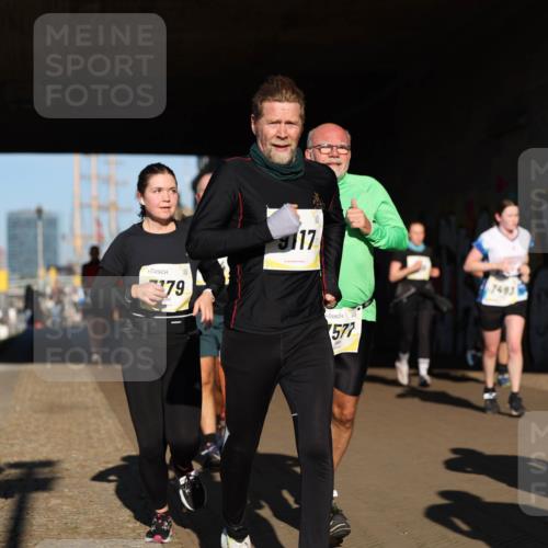 06.10.2024 - 19. swb-Marathon Bremen Michael Strokosch http://msf.ph/oto/7345752 06.10.2024 10:18:20 Laufen 79, 117, 577, 7493, 868 meine-sportfotos.de
