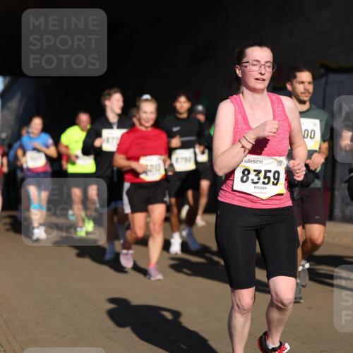 06.10.2024 - 19. swb-Marathon Bremen Michael Strokosch http://msf.ph/oto/7345770 06.10.2024 10:18:23 Laufen 4013, 8359, 00 meine-sportfotos.de