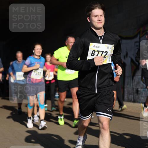 06.10.2024 - 19. swb-Marathon Bremen Michael Strokosch http://msf.ph/oto/7345785 06.10.2024 10:18:26 Laufen 8339, 7275, 7502, 8772, 8682 meine-sportfotos.de