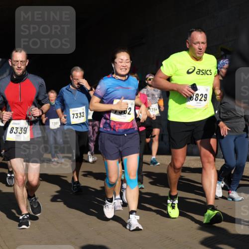 06.10.2024 - 19. swb-Marathon Bremen Michael Strokosch http://msf.ph/oto/7345789 06.10.2024 10:18:26 Laufen 7108, 8339, 7201, 7332, 8829, 582, 7354 meine-sportfotos.de