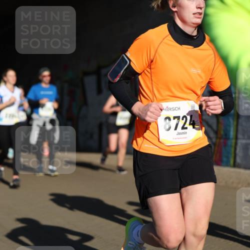 06.10.2024 - 19. swb-Marathon Bremen Michael Strokosch http://msf.ph/oto/7345810 06.10.2024 10:18:31 Laufen 8724 meine-sportfotos.de