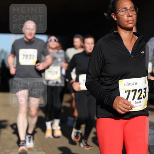 06.10.2024 - 19. swb-Marathon Bremen Michael Strokosch http://msf.ph/oto/7345889 06.10.2024 10:18:48 Laufen 7621, 7723, 7800 meine-sportfotos.de