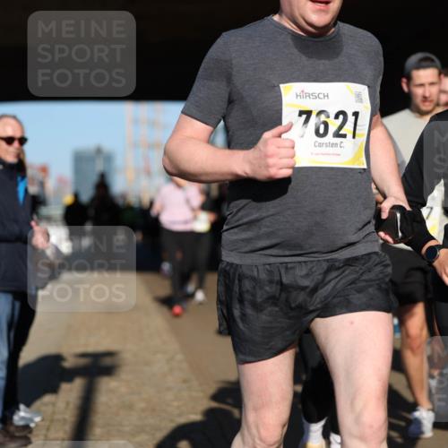 06.10.2024 - 19. swb-Marathon Bremen Michael Strokosch http://msf.ph/oto/7345895 06.10.2024 10:18:49 Laufen 7621, 75, 10 meine-sportfotos.de