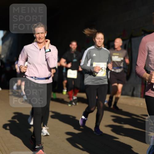 06.10.2024 - 19. swb-Marathon Bremen Michael Strokosch http://msf.ph/oto/7345911 06.10.2024 10:18:52 Laufen 119, 51, 3852 meine-sportfotos.de