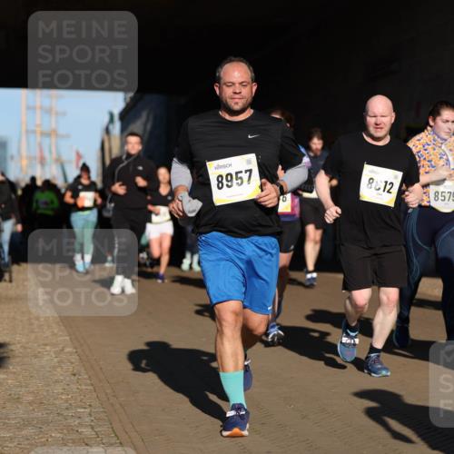 06.10.2024 - 19. swb-Marathon Bremen Michael Strokosch http://msf.ph/oto/7345929 06.10.2024 10:18:56 Laufen 8957, 0, 8612, 8579 meine-sportfotos.de