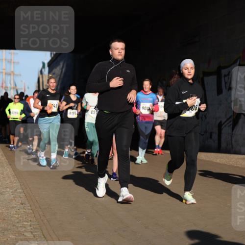 06.10.2024 - 19. swb-Marathon Bremen Michael Strokosch http://msf.ph/oto/7345946 06.10.2024 10:18:58 Laufen 745, 264, 9005, 208, 3295, 8195, 89, 59 meine-sportfotos.de