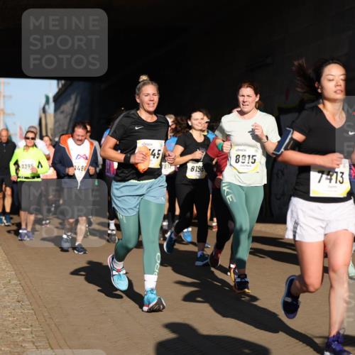 06.10.2024 - 19. swb-Marathon Bremen Michael Strokosch http://msf.ph/oto/7345960 06.10.2024 10:19:01 Laufen 1395, 486, 45, 781, 0, 8195, 8915, 7413, 105 meine-sportfotos.de