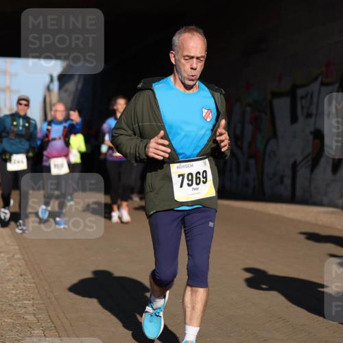 06.10.2024 - 19. swb-Marathon Bremen Michael Strokosch http://msf.ph/oto/7346003 06.10.2024 10:19:13 Laufen 7969 meine-sportfotos.de