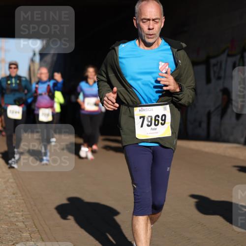 06.10.2024 - 19. swb-Marathon Bremen Michael Strokosch http://msf.ph/oto/7346005 06.10.2024 10:19:13 Laufen 1246, 7969 meine-sportfotos.de