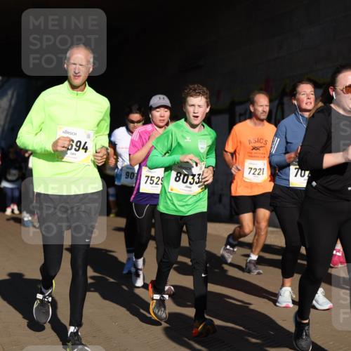 06.10.2024 - 19. swb-Marathon Bremen Michael Strokosch http://msf.ph/oto/7346024 06.10.2024 10:19:21 Laufen 7506, 8540, 694, 90, 7529, 8033, 7221, 70, 90 meine-sportfotos.de