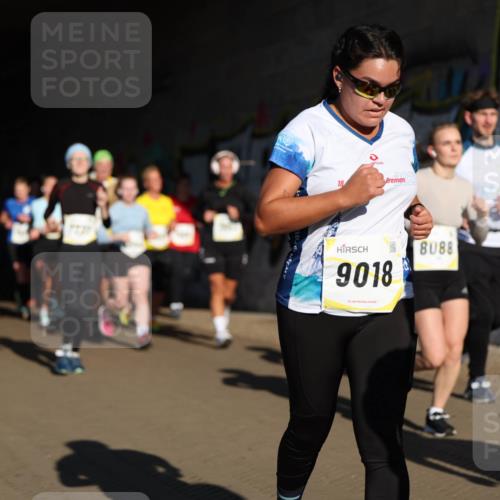 06.10.2024 - 19. swb-Marathon Bremen Michael Strokosch http://msf.ph/oto/7346037 06.10.2024 10:19:23 Laufen 18, 9018, 8088 meine-sportfotos.de