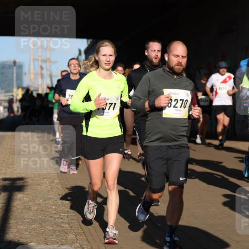 06.10.2024 - 19. swb-Marathon Bremen Michael Strokosch http://msf.ph/oto/7346093 06.10.2024 10:19:33 Laufen 76, 371, 8270, 7321 meine-sportfotos.de