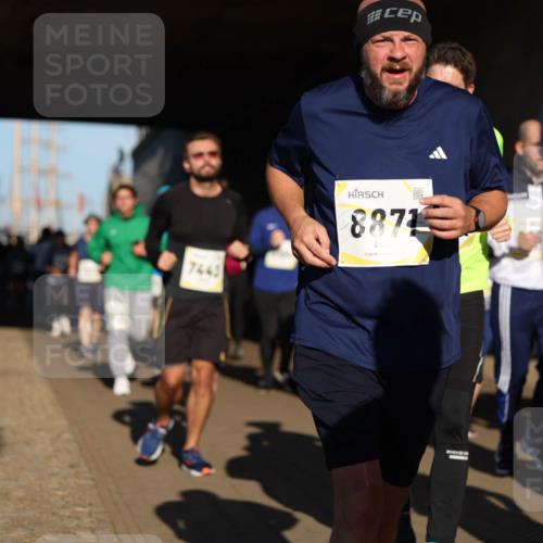 06.10.2024 - 19. swb-Marathon Bremen Michael Strokosch http://msf.ph/oto/7346115 06.10.2024 10:19:37 Laufen 7443, 8871 meine-sportfotos.de