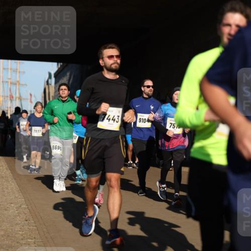 06.10.2024 - 19. swb-Marathon Bremen Michael Strokosch http://msf.ph/oto/7346119 06.10.2024 10:19:38 Laufen 7937, 8695, 70, 7443, 9104, 75, 887 meine-sportfotos.de