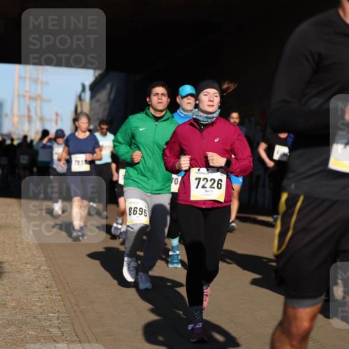 06.10.2024 - 19. swb-Marathon Bremen Michael Strokosch http://msf.ph/oto/7346126 06.10.2024 10:19:39 Laufen 79, 3, 8695, 70, 7226, 7443, 515 meine-sportfotos.de