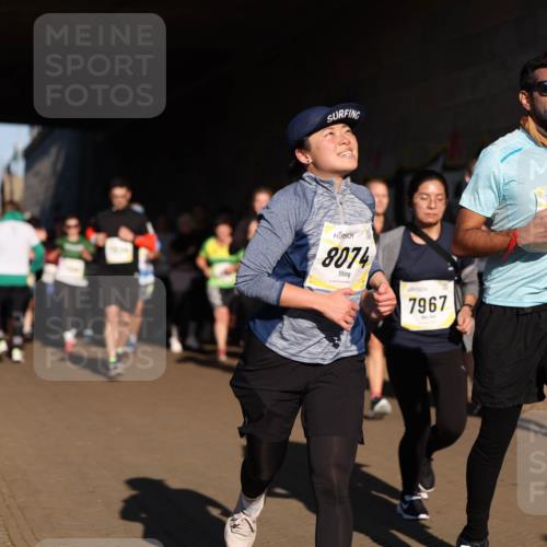 06.10.2024 - 19. swb-Marathon Bremen Michael Strokosch http://msf.ph/oto/7346153 06.10.2024 10:19:44 Laufen 8074, 7967, 973 meine-sportfotos.de