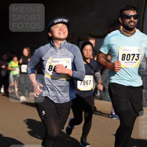 06.10.2024 - 19. swb-Marathon Bremen Michael Strokosch http://msf.ph/oto/7346155 06.10.2024 10:19:45 Laufen 8, 7967, 8073 meine-sportfotos.de