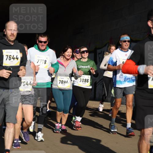 06.10.2024 - 19. swb-Marathon Bremen Michael Strokosch http://msf.ph/oto/7346172 06.10.2024 10:19:49 Laufen 7644, 7718, 944, 7694, 7686, 7834 meine-sportfotos.de