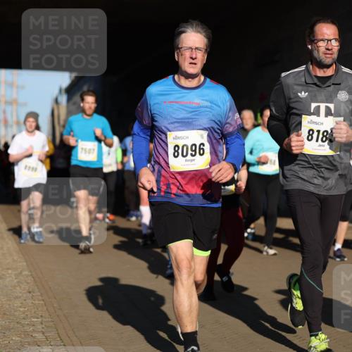 06.10.2024 - 19. swb-Marathon Bremen Michael Strokosch http://msf.ph/oto/7346196 06.10.2024 10:19:54 Laufen 9, 024, 8185, 7462, 7507, 8096 meine-sportfotos.de