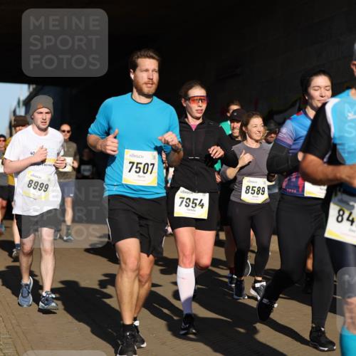 06.10.2024 - 19. swb-Marathon Bremen Michael Strokosch http://msf.ph/oto/7346204 06.10.2024 10:19:56 Laufen 40, 8999, 7507, 7954, 8589, 8421 meine-sportfotos.de