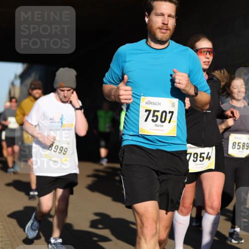 06.10.2024 - 19. swb-Marathon Bremen Michael Strokosch http://msf.ph/oto/7346210 06.10.2024 10:19:57 Laufen 6999, 7507, 7954, 8589 meine-sportfotos.de