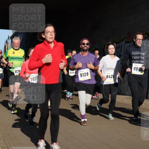 06.10.2024 - 19. swb-Marathon Bremen Michael Strokosch http://msf.ph/oto/7346243 06.10.2024 10:20:06 Laufen 7460, 836, 7020, 8253, 9128, 8425, 9666, 7672 meine-sportfotos.de