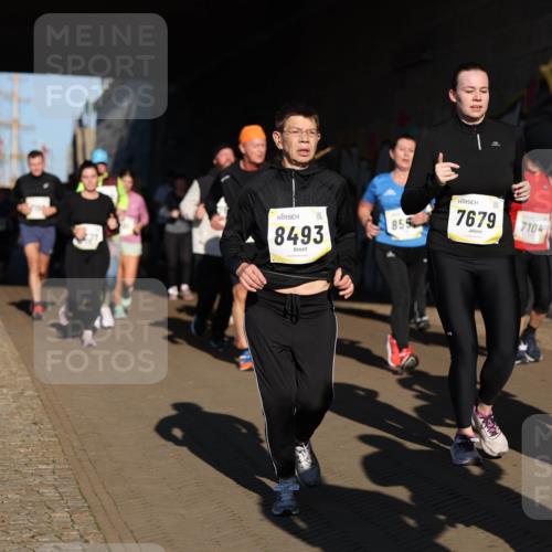 06.10.2024 - 19. swb-Marathon Bremen Michael Strokosch http://msf.ph/oto/7346298 06.10.2024 10:20:15 Laufen 8493, 859, 7679, 7104, 9 meine-sportfotos.de