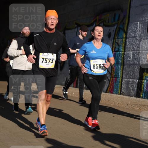 06.10.2024 - 19. swb-Marathon Bremen Michael Strokosch http://msf.ph/oto/7346312 06.10.2024 10:20:17 Laufen 907, 7573, 8597, 7104 meine-sportfotos.de