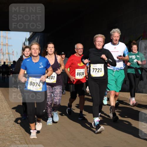06.10.2024 - 19. swb-Marathon Bremen Michael Strokosch http://msf.ph/oto/7346354 06.10.2024 10:20:24 Laufen 9074, 201, 8638, 7721, 335, 19, 9062 meine-sportfotos.de