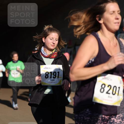 06.10.2024 - 19. swb-Marathon Bremen Michael Strokosch http://msf.ph/oto/7346368 06.10.2024 10:20:27 Laufen 2008, 8191, 8201, 638 meine-sportfotos.de