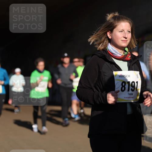 06.10.2024 - 19. swb-Marathon Bremen Michael Strokosch http://msf.ph/oto/7346371 06.10.2024 10:20:27 Laufen 8191, 1 meine-sportfotos.de