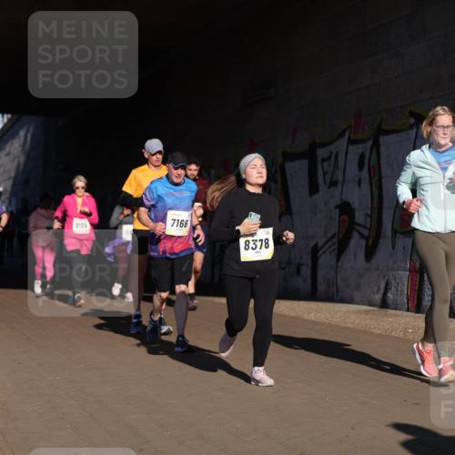 06.10.2024 - 19. swb-Marathon Bremen Michael Strokosch http://msf.ph/oto/7346389 06.10.2024 10:20:32 Laufen 9129, 7904, 7166, 8378 meine-sportfotos.de