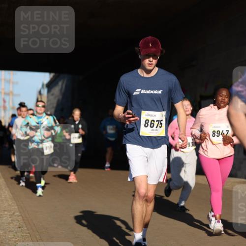06.10.2024 - 19. swb-Marathon Bremen Michael Strokosch http://msf.ph/oto/7346408 06.10.2024 10:20:38 Laufen 85, 8675, 193, 8947, 79 meine-sportfotos.de