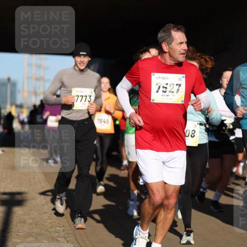 06.10.2024 - 19. swb-Marathon Bremen Michael Strokosch http://msf.ph/oto/7346494 06.10.2024 10:20:57 Laufen 7773, 7845, 7527, 08, 818 meine-sportfotos.de