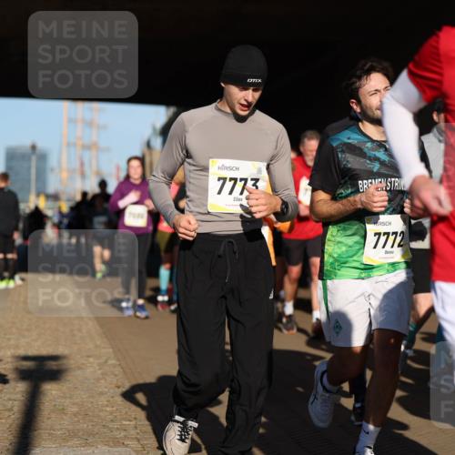 06.10.2024 - 19. swb-Marathon Bremen Michael Strokosch http://msf.ph/oto/7346499 06.10.2024 10:20:58 Laufen 7773, 7772, 7527 meine-sportfotos.de