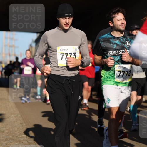 06.10.2024 - 19. swb-Marathon Bremen Michael Strokosch http://msf.ph/oto/7346500 06.10.2024 10:20:59 Laufen 7773, 7772 meine-sportfotos.de