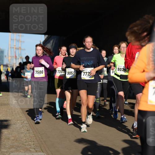 06.10.2024 - 19. swb-Marathon Bremen Michael Strokosch http://msf.ph/oto/7346508 06.10.2024 10:21:00 Laufen 7356, 7500, 7300, 9055, 772, 86, 902, 7645 meine-sportfotos.de