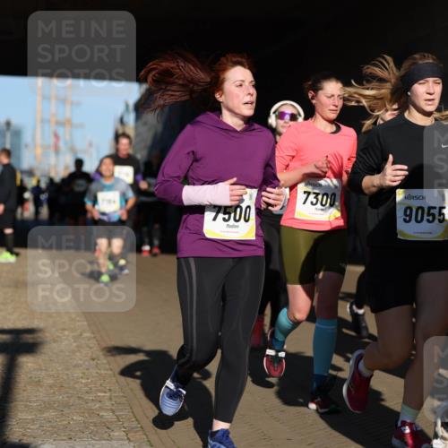 06.10.2024 - 19. swb-Marathon Bremen Michael Strokosch http://msf.ph/oto/7346519 06.10.2024 10:21:02 Laufen 7500, 7300, 9055, 772 meine-sportfotos.de