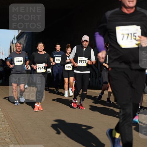 06.10.2024 - 19. swb-Marathon Bremen Michael Strokosch http://msf.ph/oto/7346539 06.10.2024 10:21:08 Laufen 7356, 7357, 9010, 7933, 963, 8102, 8032, 9876, 7715, 77, 818, 84 meine-sportfotos.de